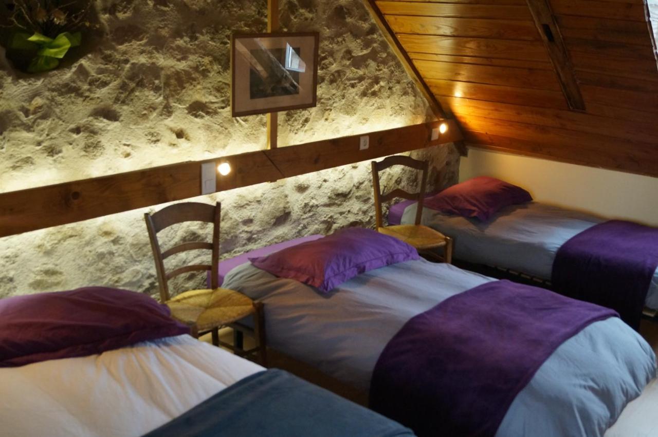 Gite De 15 Places En Chambre De 2, 4, 5 Personnes Saint-Exupéry-les-Roches Exterior photo